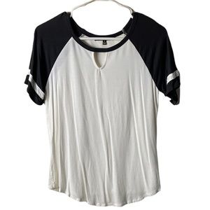 Raggs II riches ivory/ brown keyhole short sleeved shirt